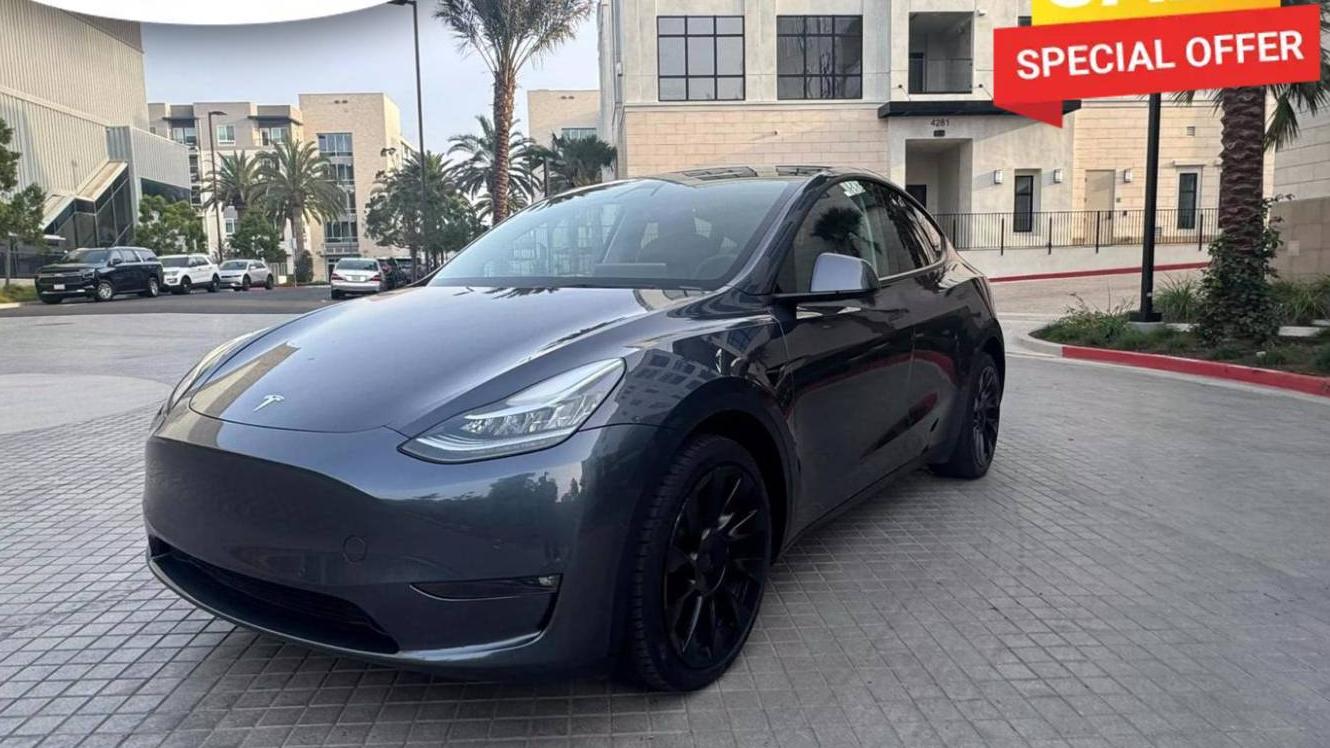 TESLA MODEL Y 2022 7SAYGDEE8NF341913 image